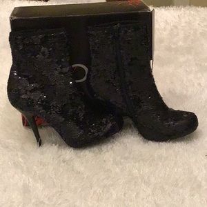Sequin black bootie party 🎉